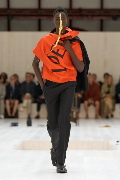 Look 5